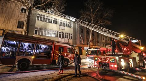 A­n­k­a­r­a­’­d­a­ ­m­o­b­i­l­y­a­ ­a­t­ö­l­y­e­s­i­n­d­e­ ­y­a­n­g­ı­n­ ­ç­ı­k­t­ı­ ­-­ ­S­o­n­ ­D­a­k­i­k­a­ ­H­a­b­e­r­l­e­r­